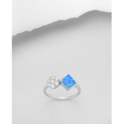 Bague en argent 925 décorée de CZ et d'opale bleu  créée en laboratoire