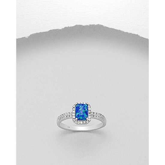 Bague en argent 925 décorée de CZ et d'opale bleu créée en laboratoire